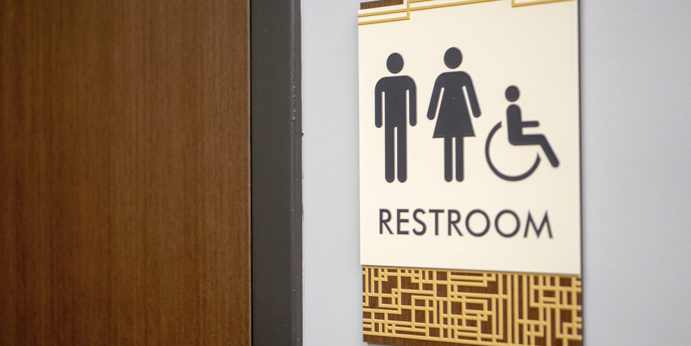 office-signs-ada-compliant.4-reasons-to-update-your-office-signs blog image 1